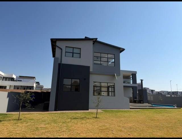 5 BEDROOM HOUSE FOR SALE IN FOUNTAINBROOK ESTATE